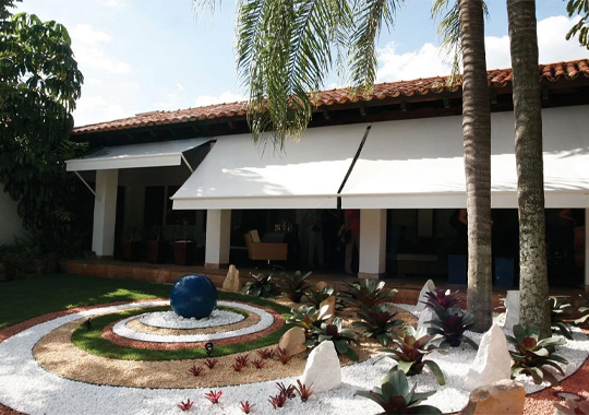 toldo com braços pivotantes sob medida em campinas